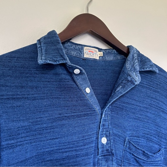Faherty Distressed Wash Blue Polo Shirt Men's S Denim Color Striped Golf Top - Picture 2 of 5